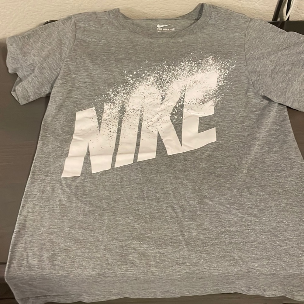 Boys tops